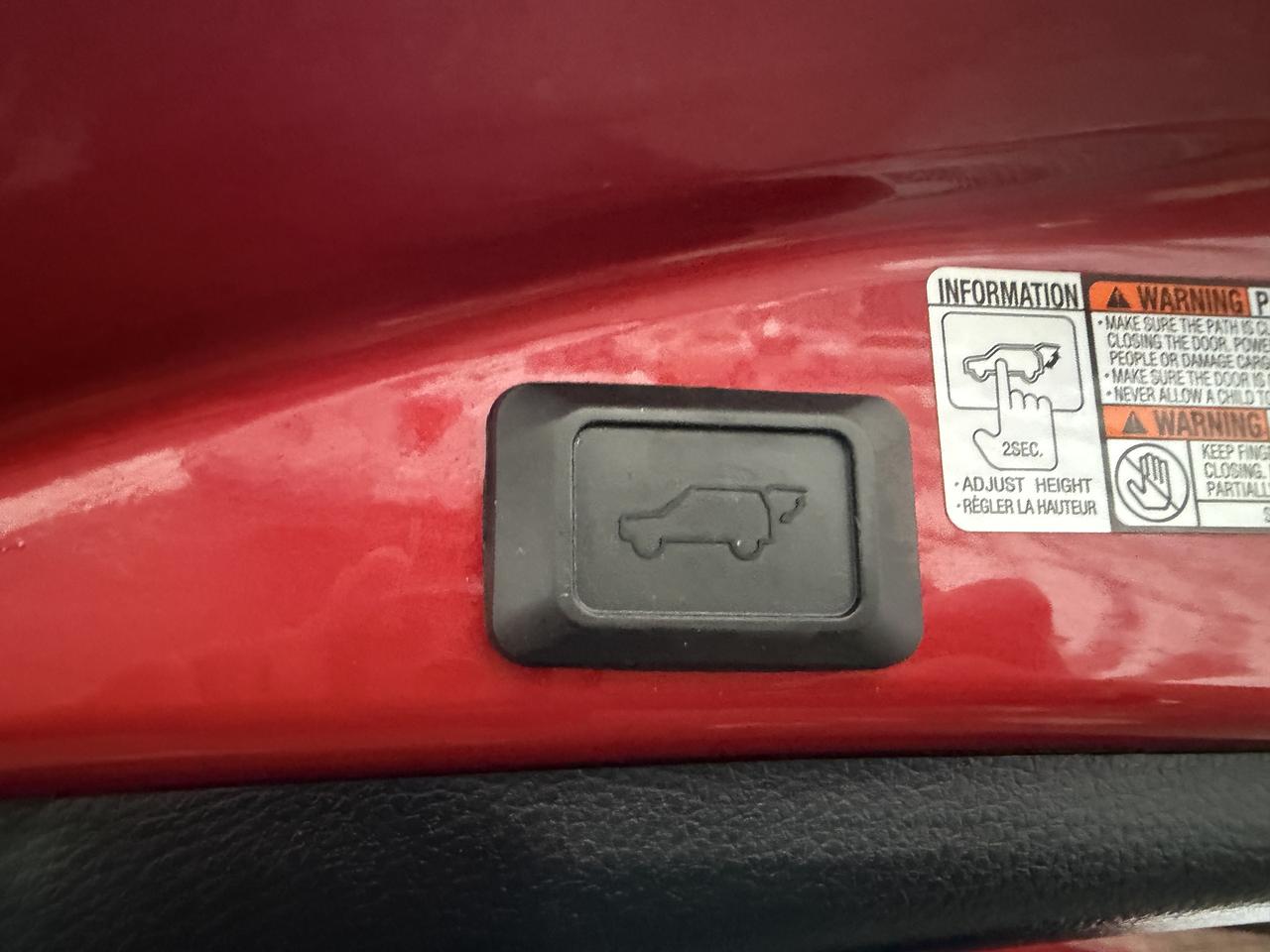 2015 Toyota RAV4 !!! JUST SOLD SOLD AWD / Limited /  26235 KMS !!! Photo