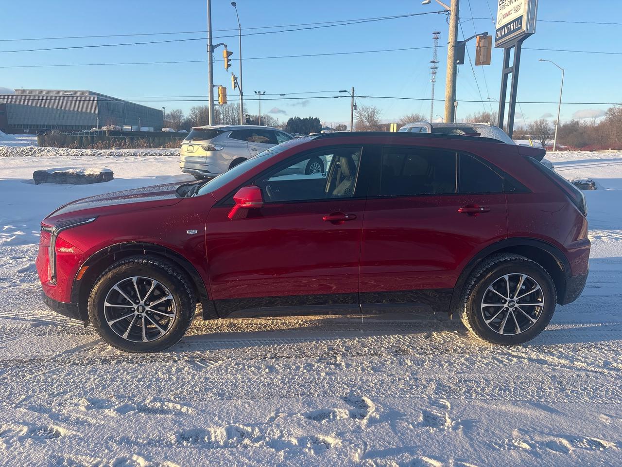2024 Cadillac XT4 Sport AWd + Sunroof + Tech Pkg + Winters + 1 Owner Photo