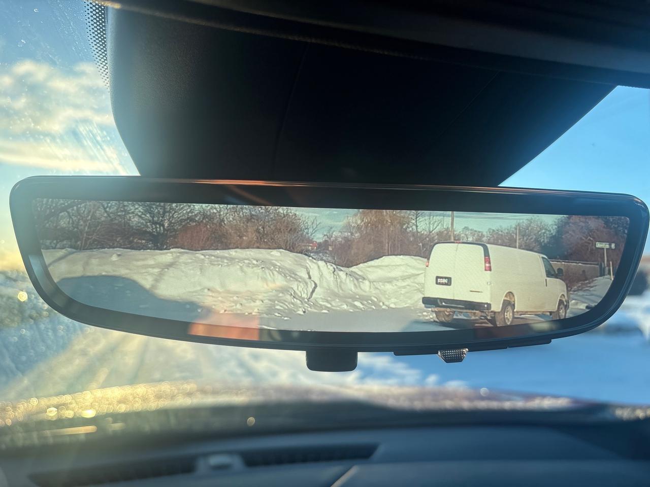 2024 Cadillac XT4 Sport AWd + Sunroof + Tech Pkg + Winters + 1 Owner Photo