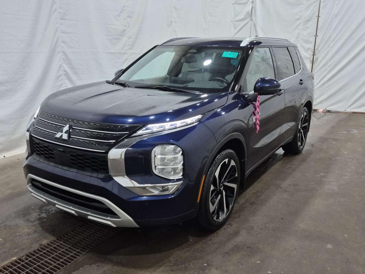 2024 Mitsubishi Outlander Plug-In Hybrid GT 4dr S-AWC Photo