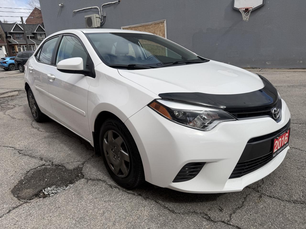 2016 Toyota Corolla LE / ONE OWNER / 79423 KM!!! / CAR FAX CLEAN / Photo