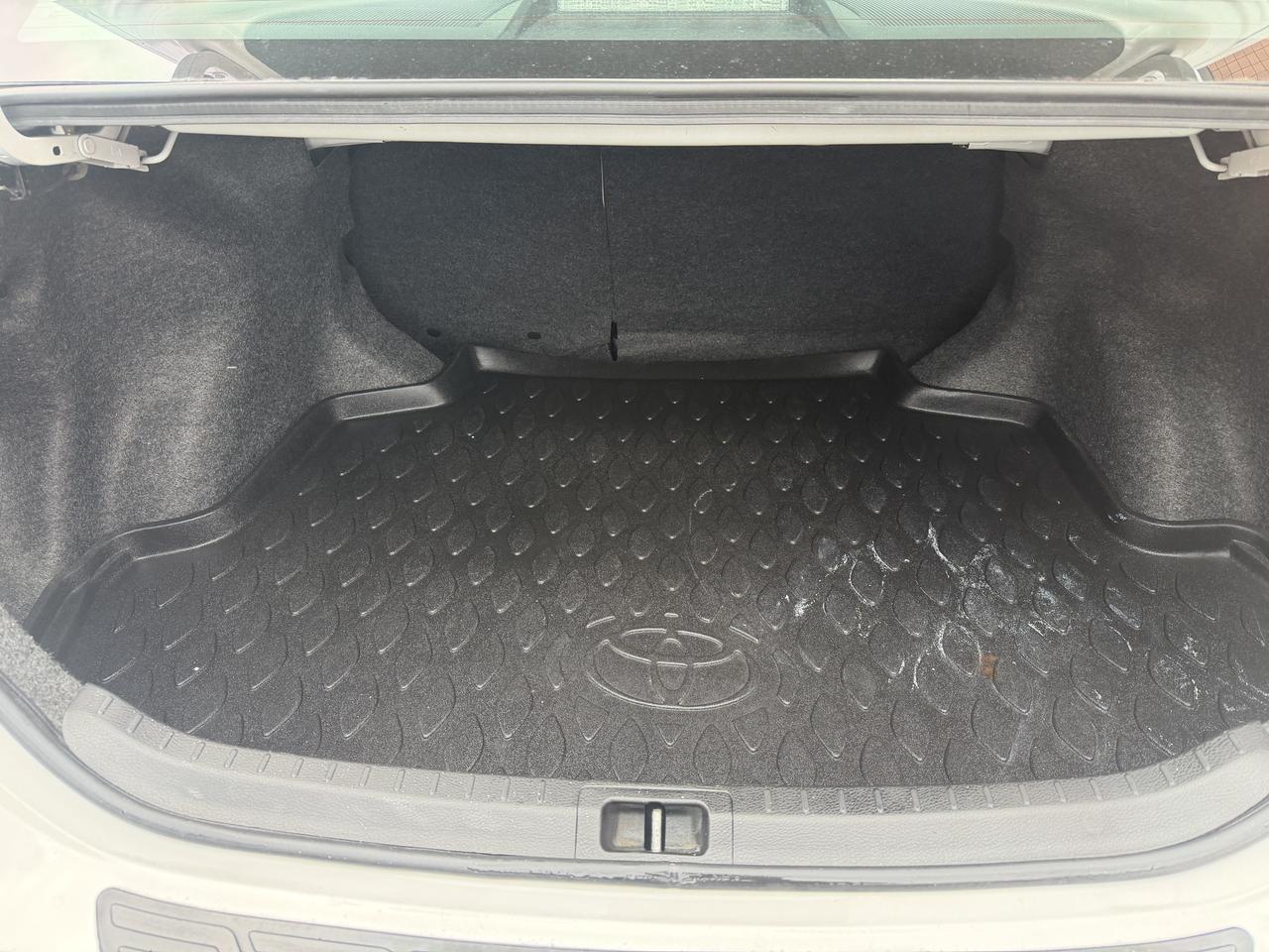 2016 Toyota Corolla LE / ONE OWNER / 79423 KM!!! / CAR FAX CLEAN / Photo