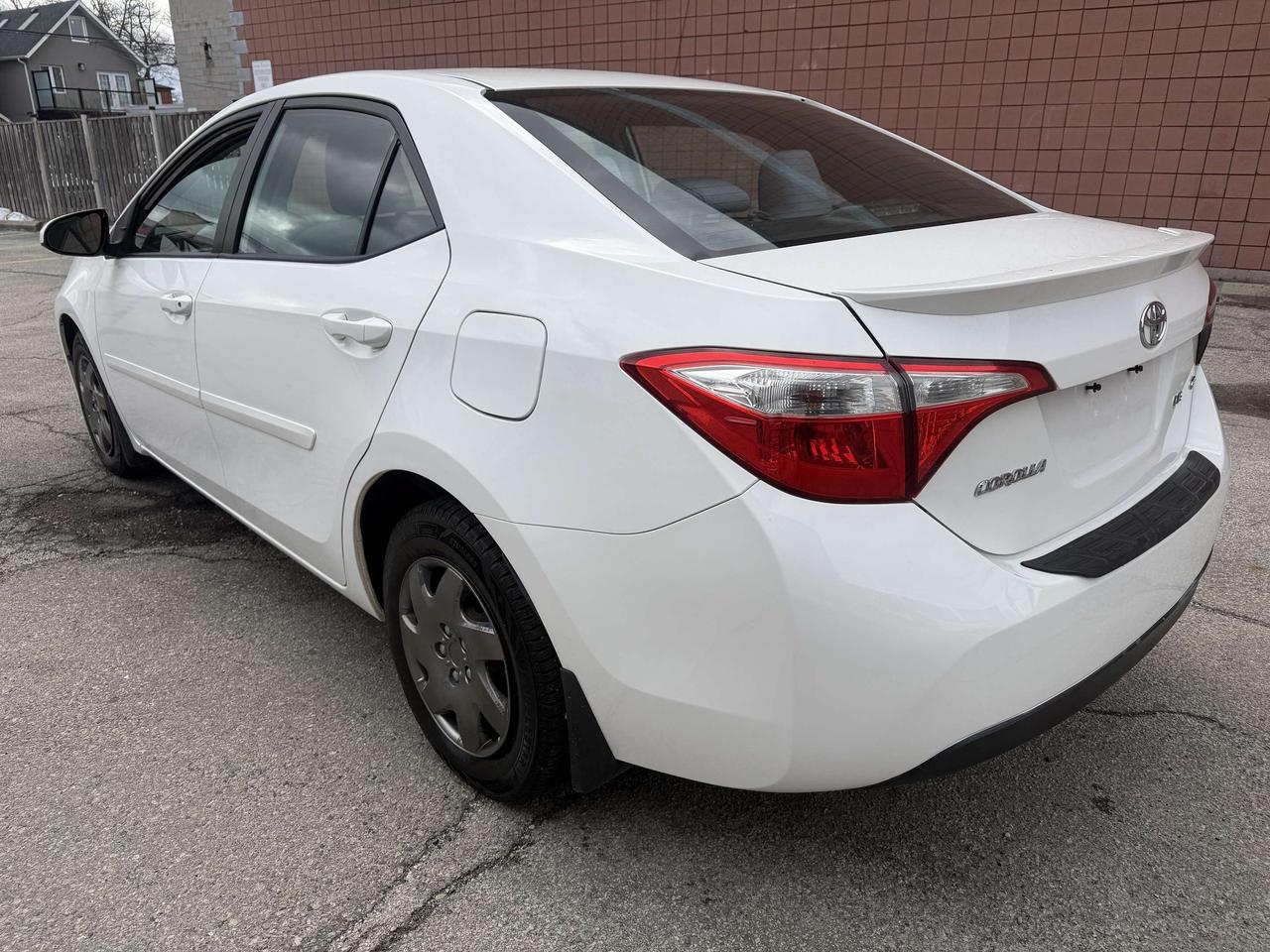 2016 Toyota Corolla LE / !!!!!!  JUST SOLD SOLD SOLD SOLD SOLD !!!! Photo2