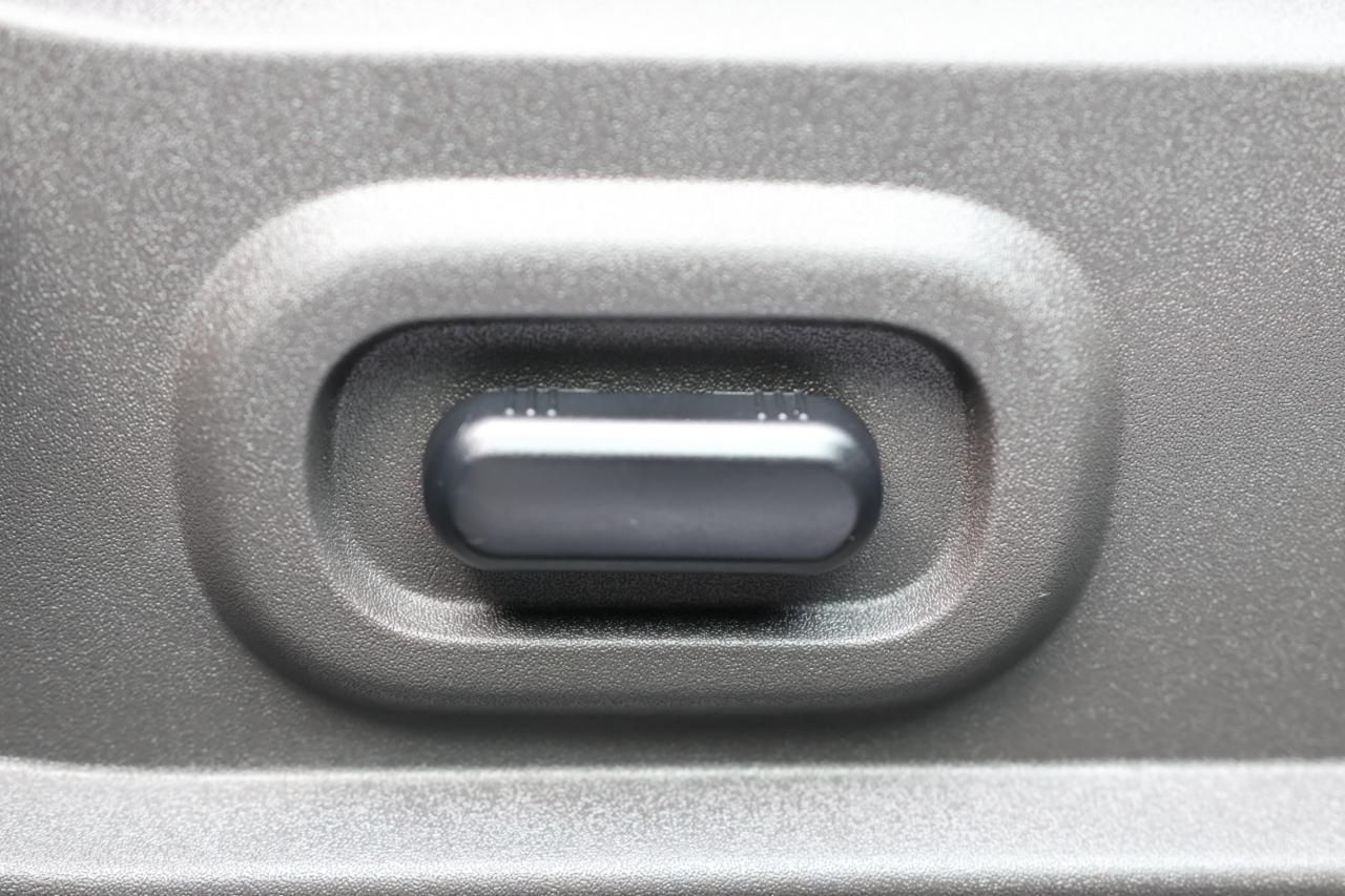 2013 Ford Edge SEL/NAV/B CAM/P SENSORS/LEATHER/P SEATS/H SEATS/BL Photo