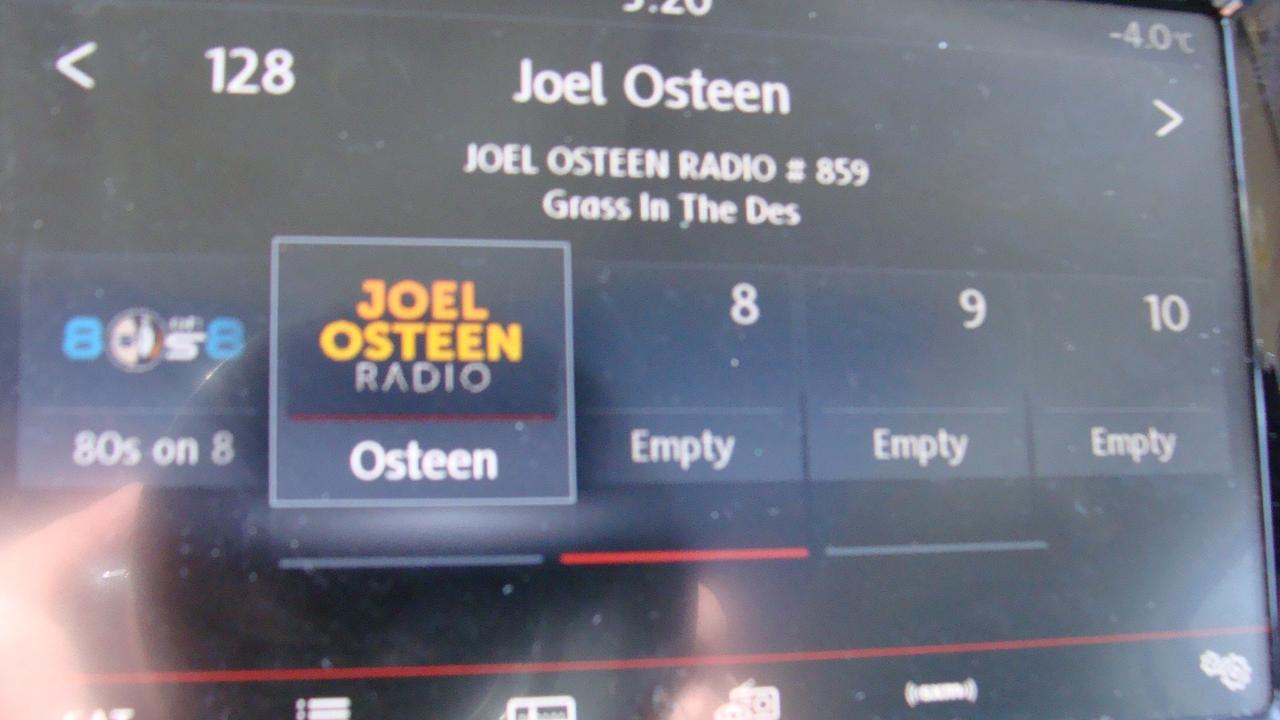 2017 Volkswagen Tiguan 4MOTION 4dr Wolfsburg Edition*Excellent Condition! Photo