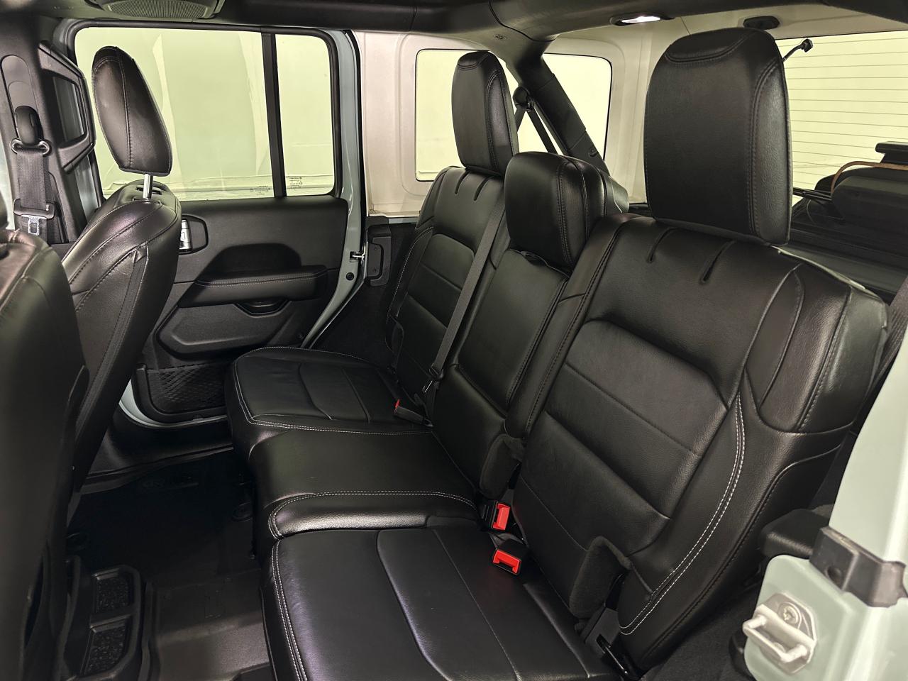 2023 Jeep Wrangler SAHARA 4DR 4X4 Photo