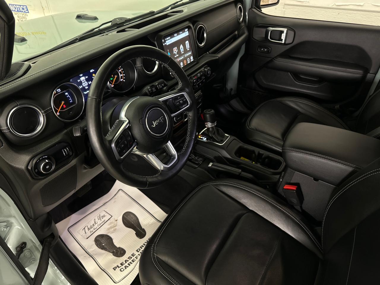 2023 Jeep Wrangler SAHARA 4DR 4X4 Photo