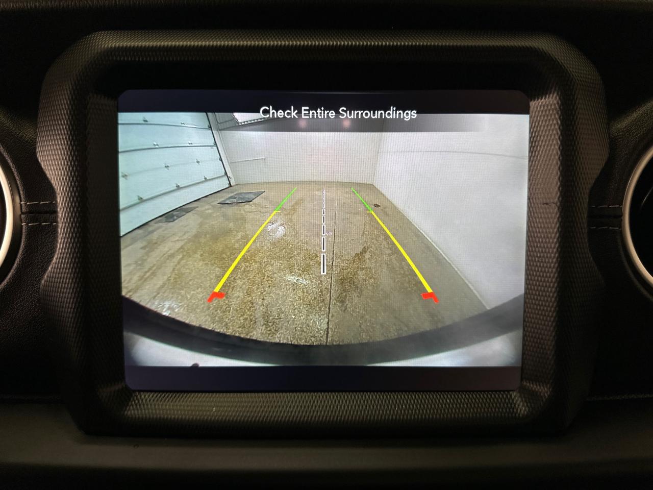 2023 Jeep Wrangler SAHARA 4DR 4X4 Photo