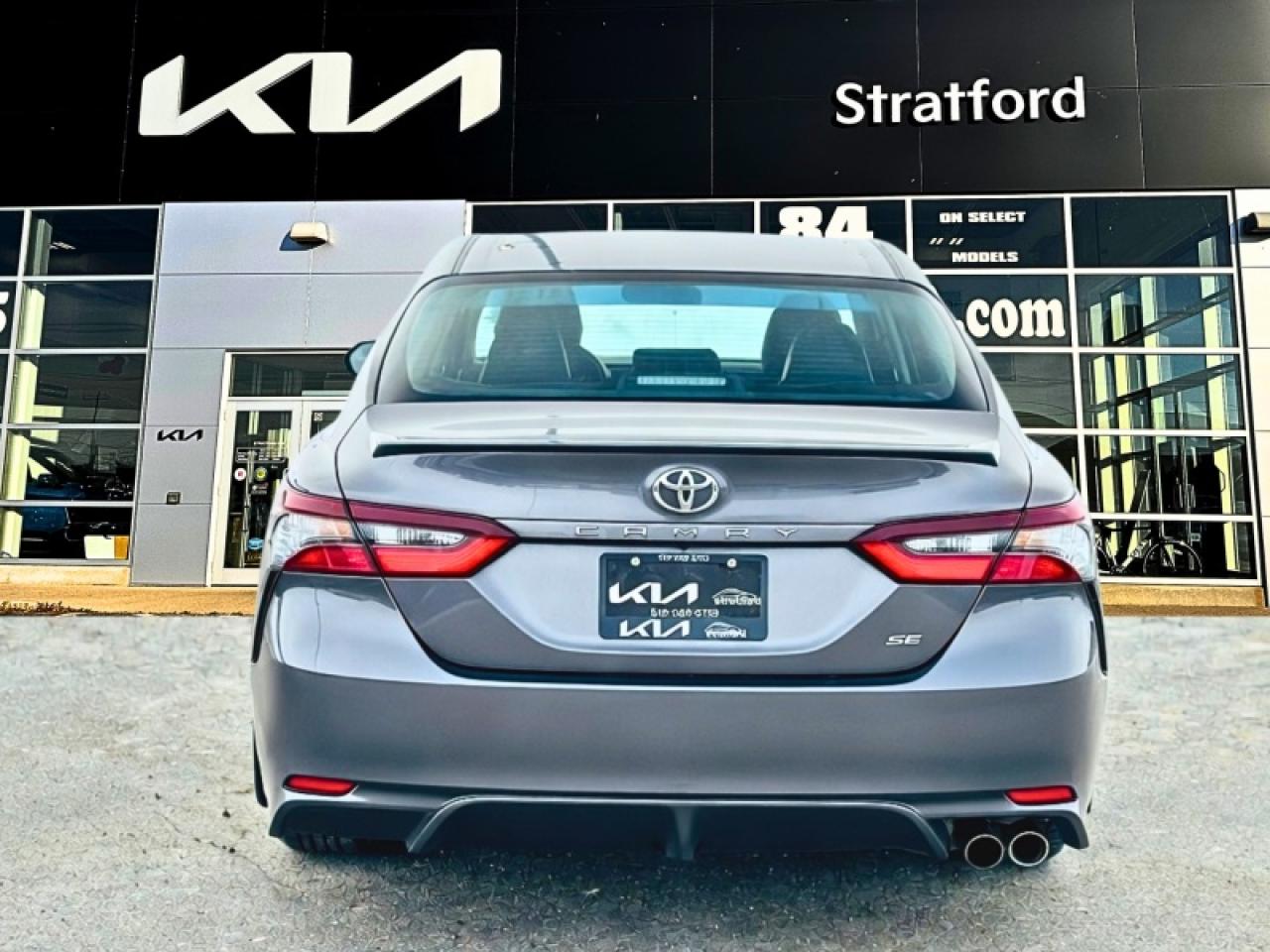 2023 Toyota Camry SE Photo4