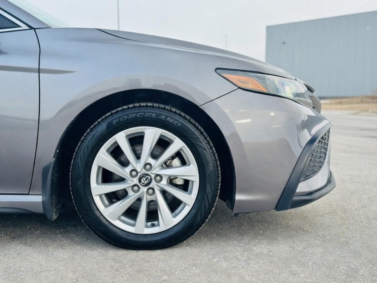 2023 Toyota Camry SE Photo