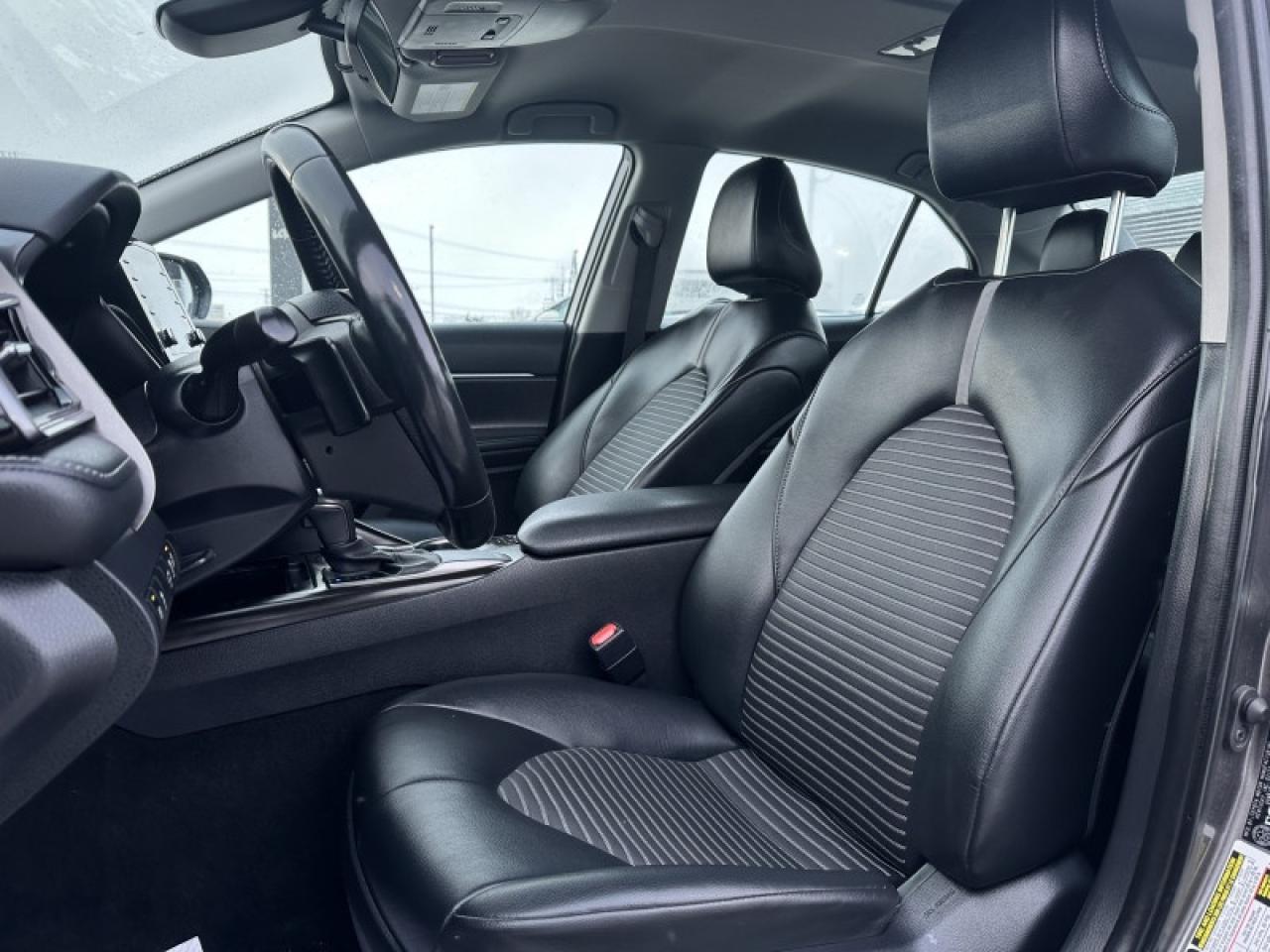 2023 Toyota Camry SE Photo