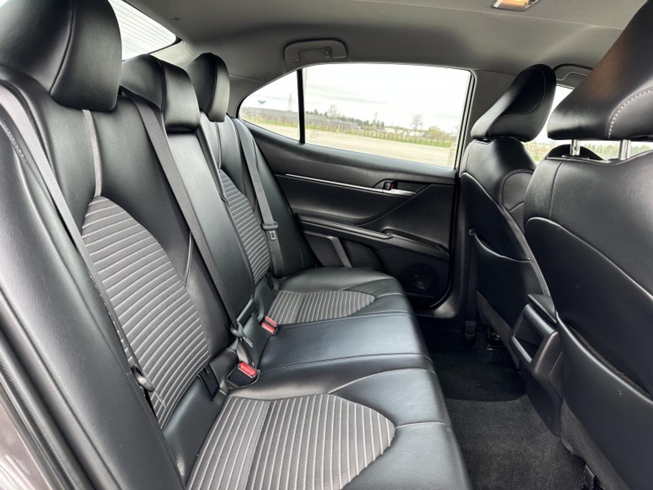 2023 Toyota Camry SE Photo