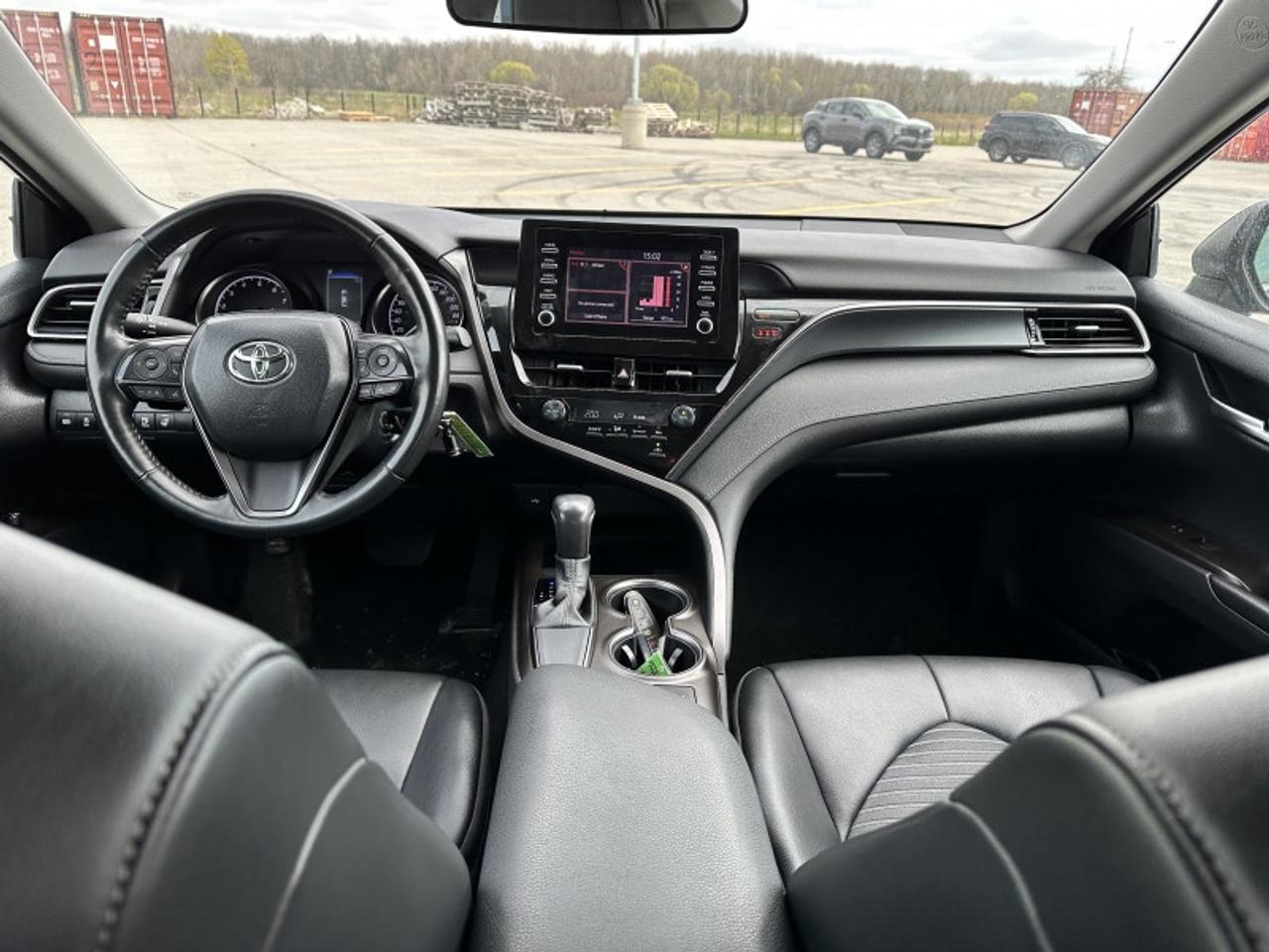 2023 Toyota Camry SE Photo