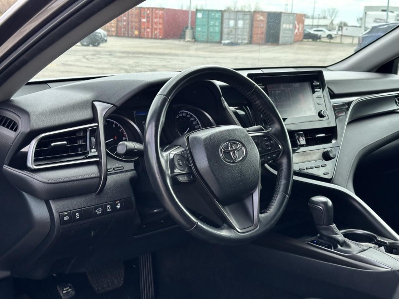 2023 Toyota Camry SE Photo