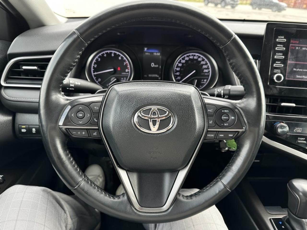 2023 Toyota Camry SE Photo