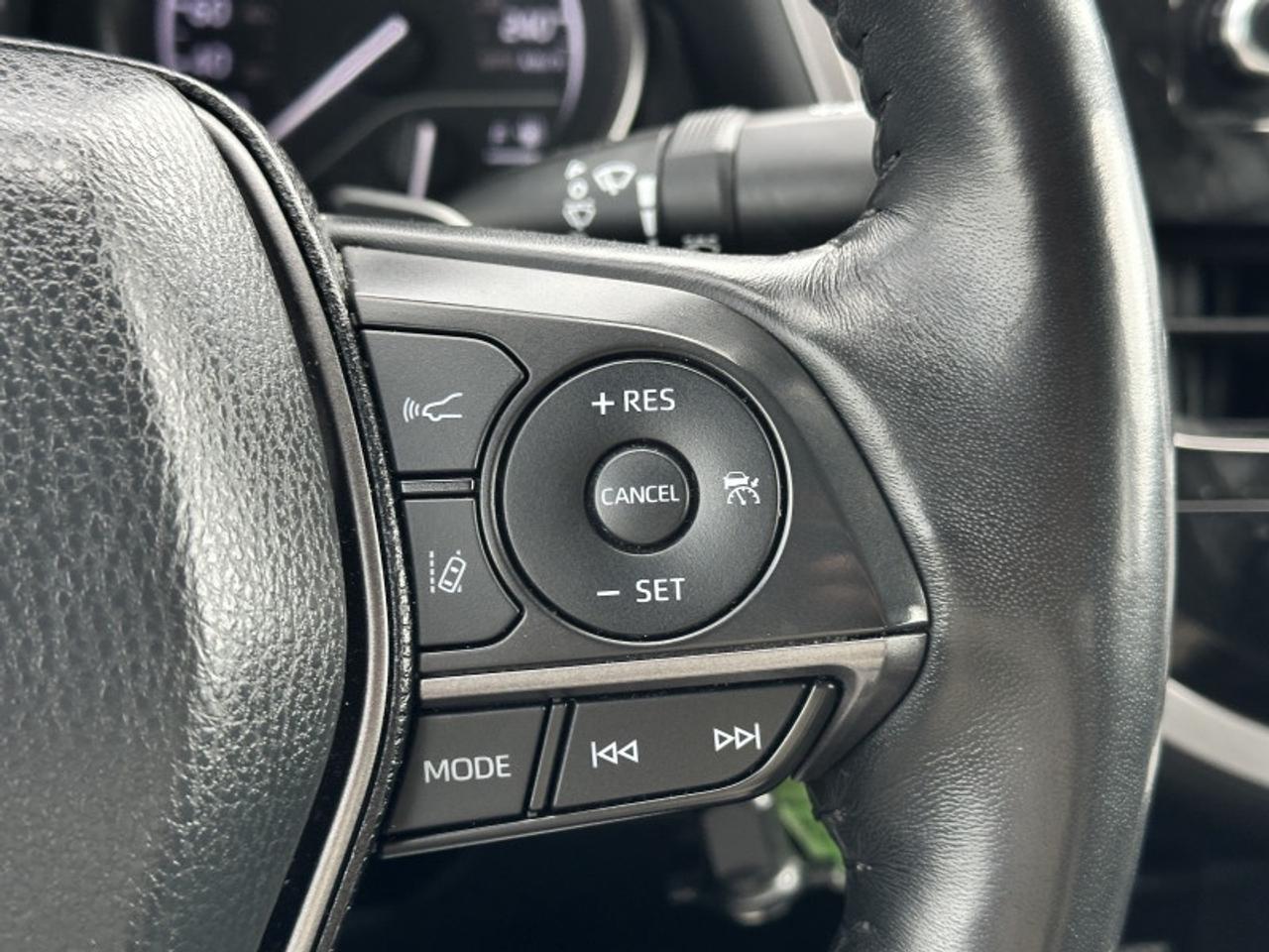 2023 Toyota Camry SE Photo