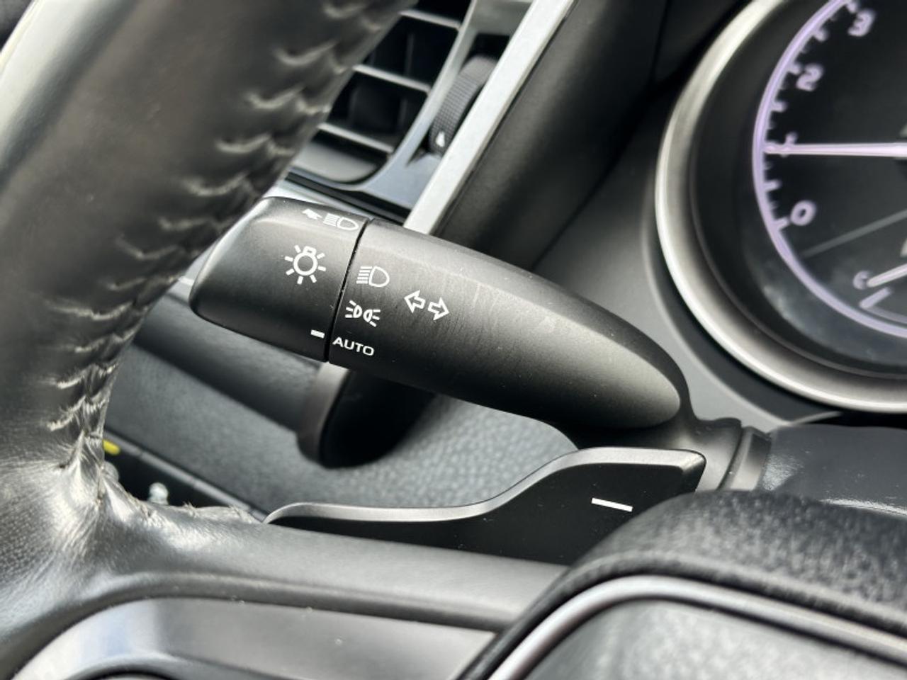 2023 Toyota Camry SE Photo