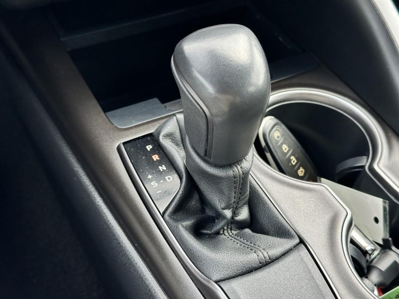 2023 Toyota Camry SE Photo