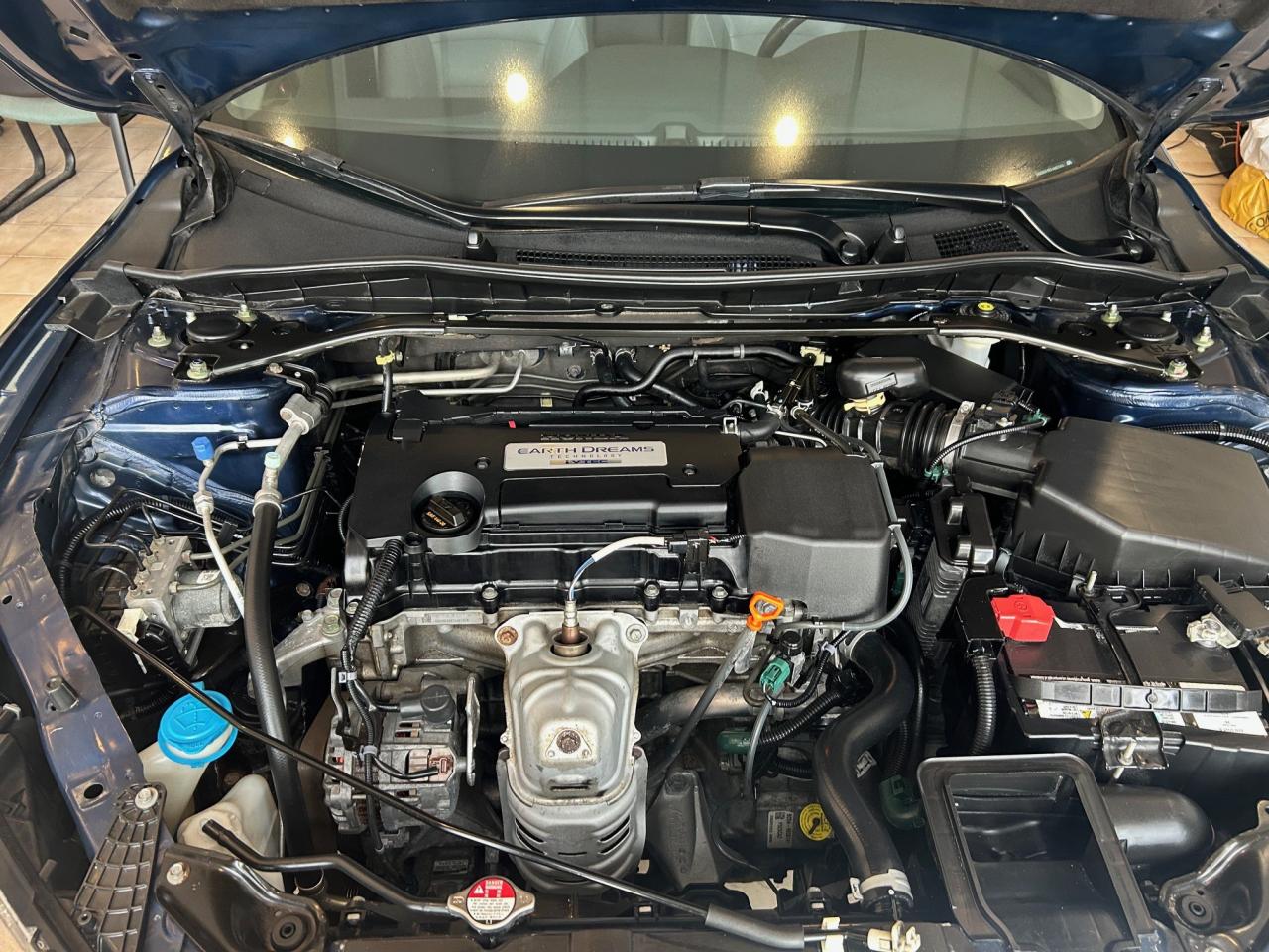 2015 Honda Accord Sedan 4dr I4 CVT Touring  SUNROOF FULL SERVICE HISTORY Photo