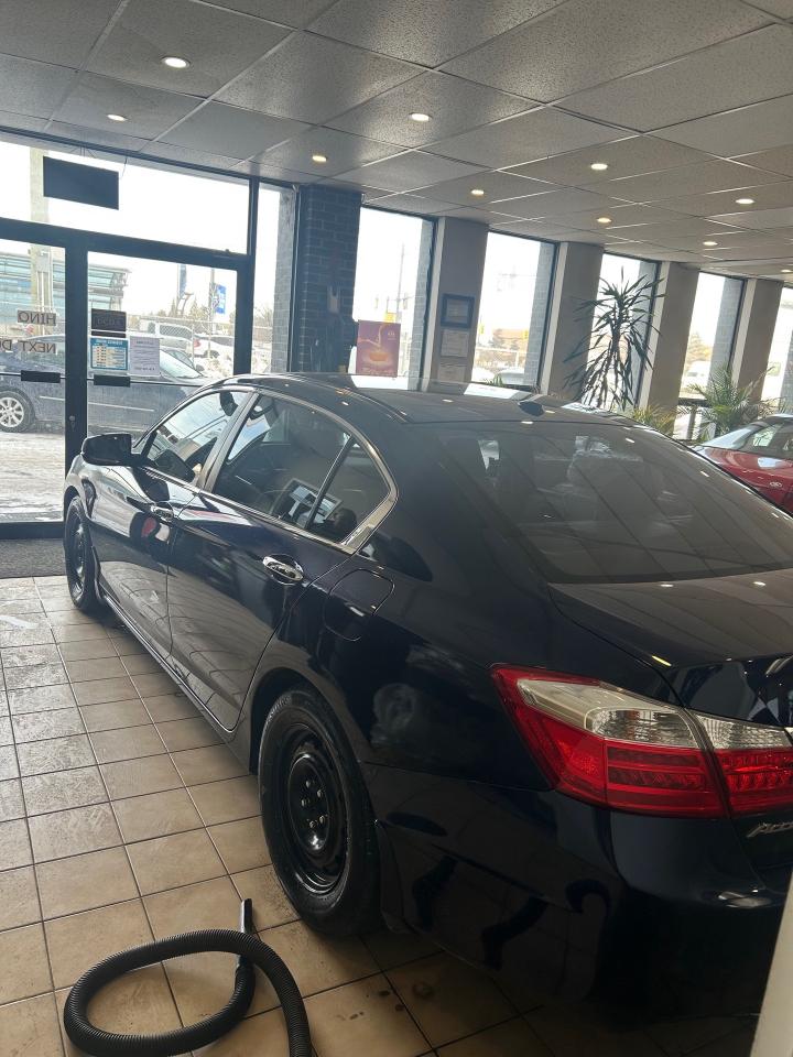 2015 Honda Accord Sedan 4dr I4 CVT Touring  SUNROOF FULL SERVICE HISTORY Photo