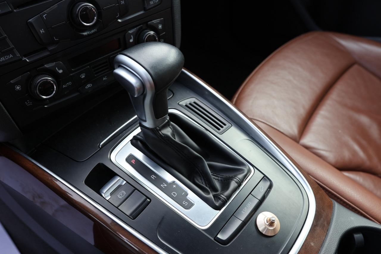 2010 Audi Q5 QUATTRO PREMIUM PLUS/NAV/LEATHER/B CAM/PANOROOF/P Photo