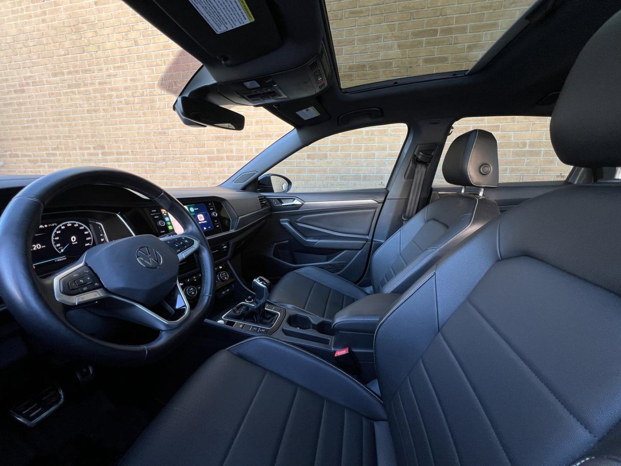 2023 Volkswagen Jetta Comfortline Sport   Htd Steering   Sunroof   Leath Photo