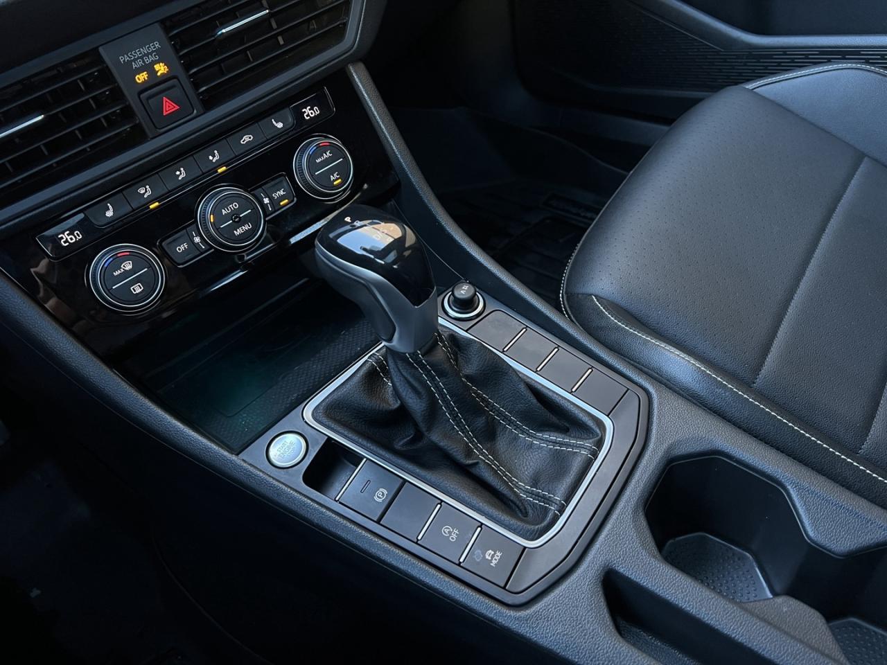 2023 Volkswagen Jetta Comfortline Sport   Htd Steering   Sunroof   Leath Photo