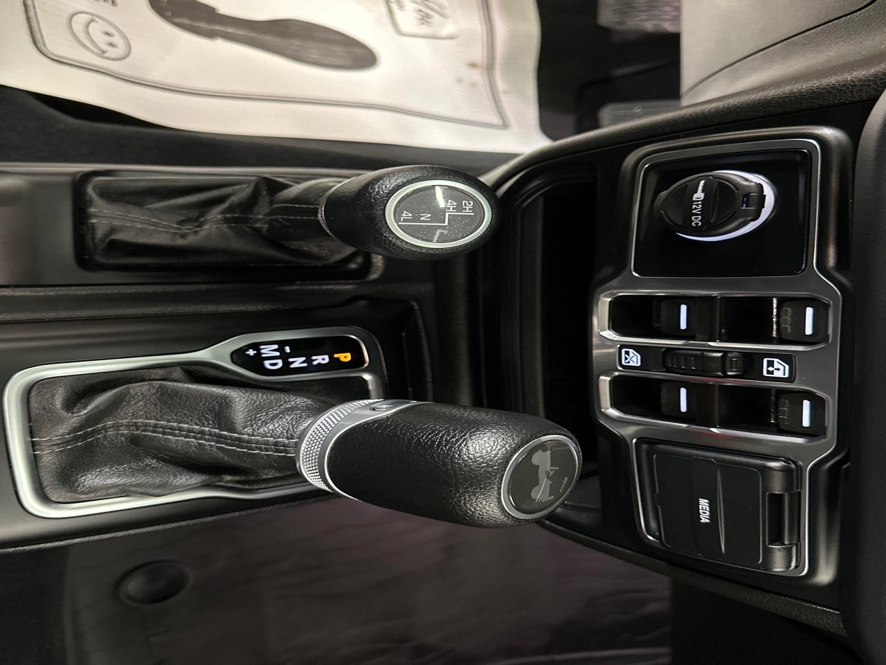 2024 Jeep Wrangler SAHARA 4DR 4X4 Photo