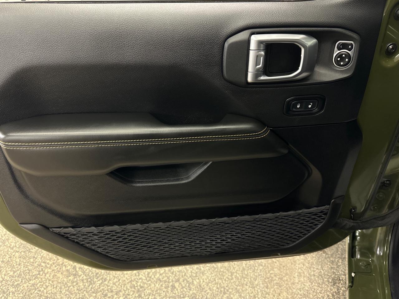 2024 Jeep Wrangler SAHARA 4DR 4X4 Photo