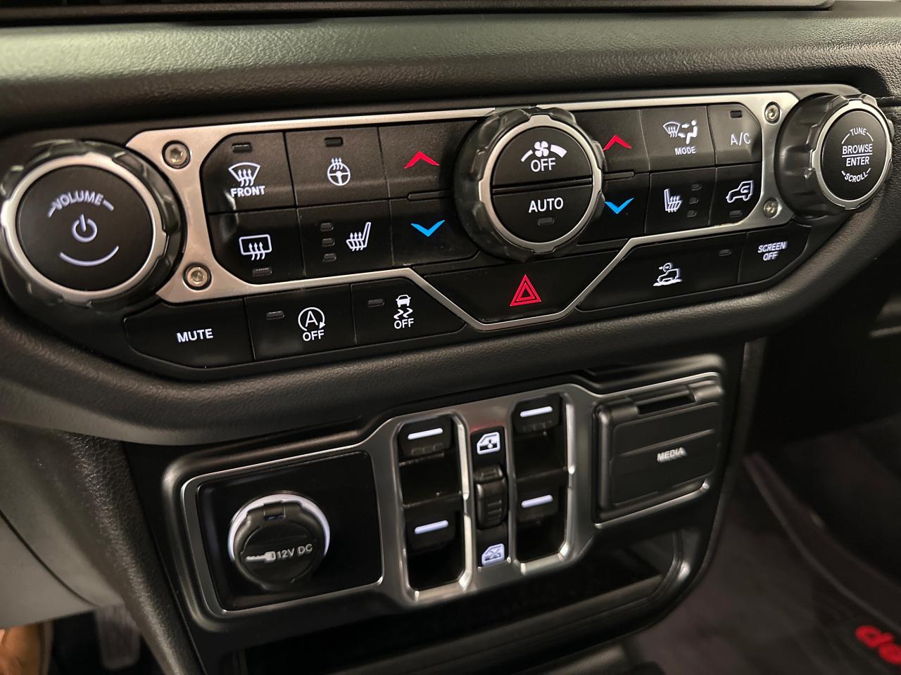 2024 Jeep Wrangler SAHARA 4DR 4X4 Photo