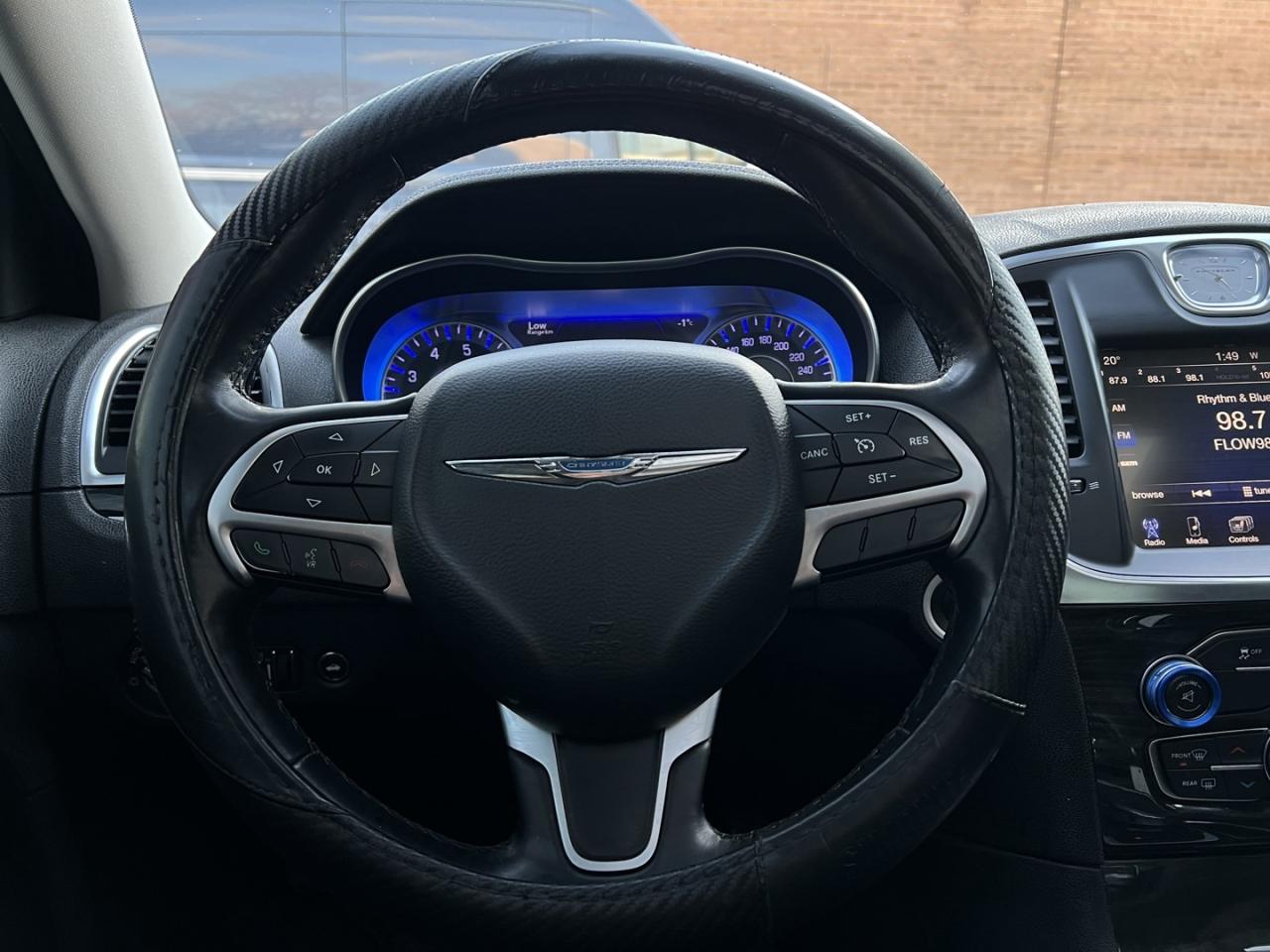 2015 Chrysler 300 C   Leather   Pano Roof   Alloys Photo