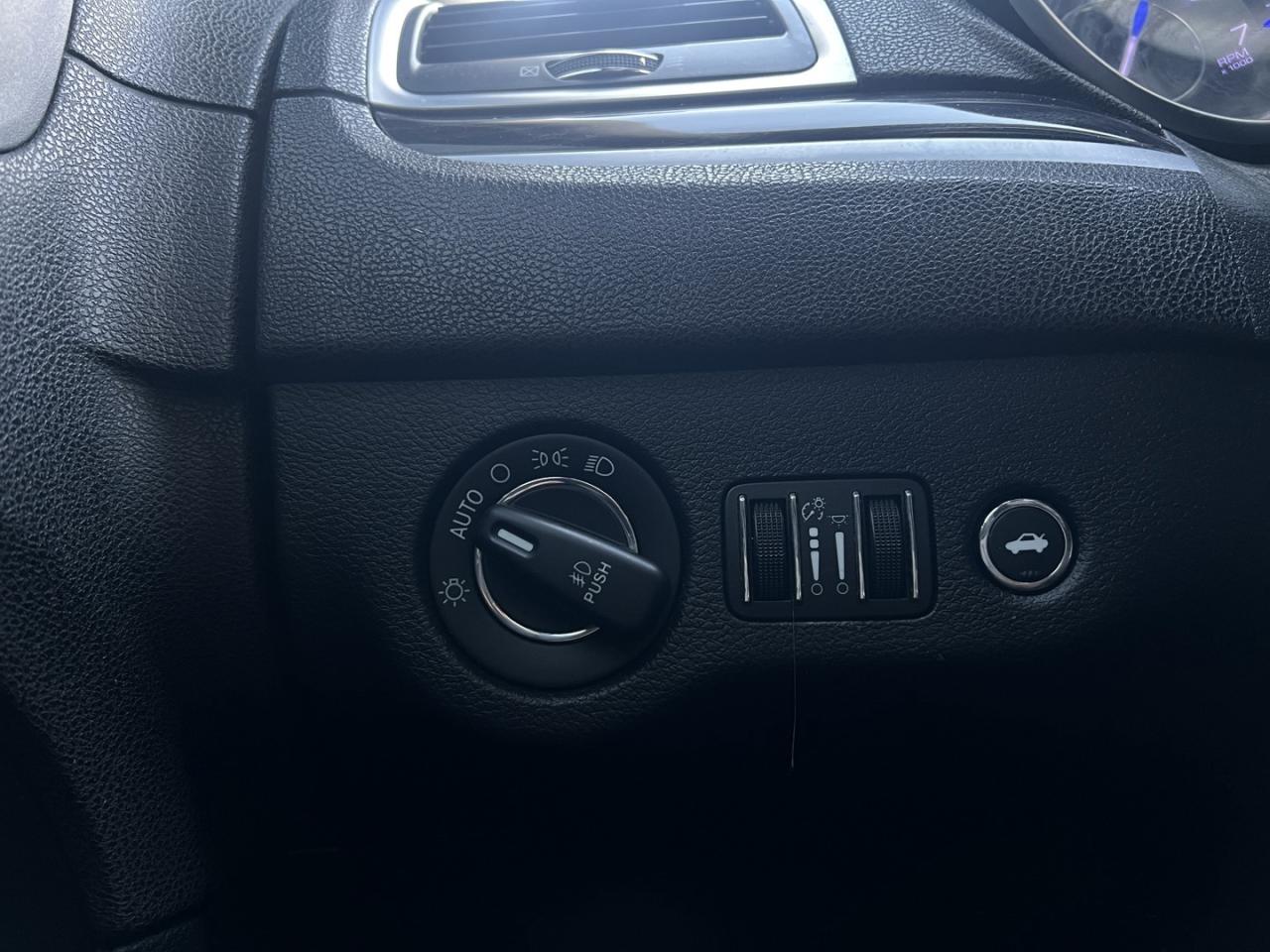 2015 Chrysler 300 C   Leather   Pano Roof   Alloys Photo