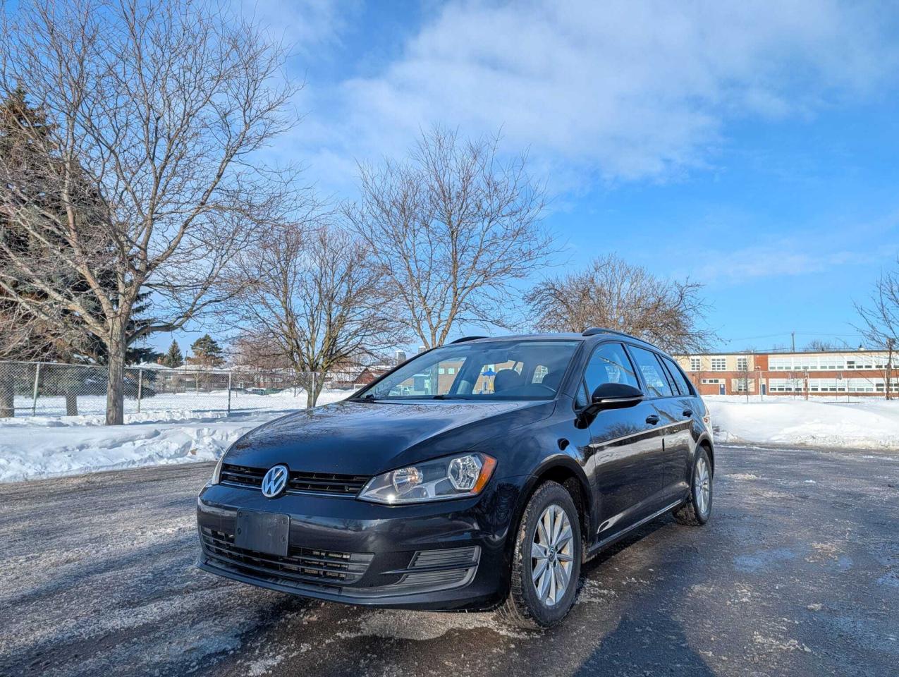 2015 Volkswagen Golf SportWagen 4dr Auto 1.8 TSI Trendline Photo