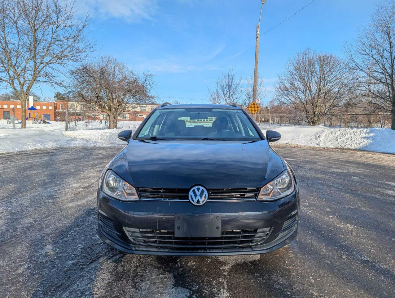 2015 Volkswagen Golf SportWagen 4dr Auto 1.8 TSI Trendline Photo