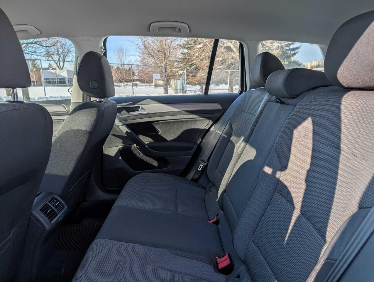 2015 Volkswagen Golf SportWagen 4dr Auto 1.8 TSI Trendline Photo