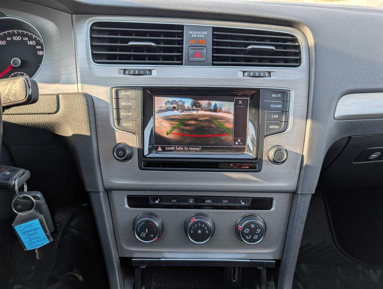 2015 Volkswagen Golf SportWagen 4dr Auto 1.8 TSI Trendline Photo