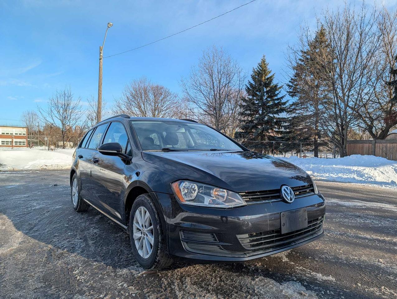 2015 Volkswagen Golf SportWagen 4dr Auto 1.8 TSI Trendline Photo