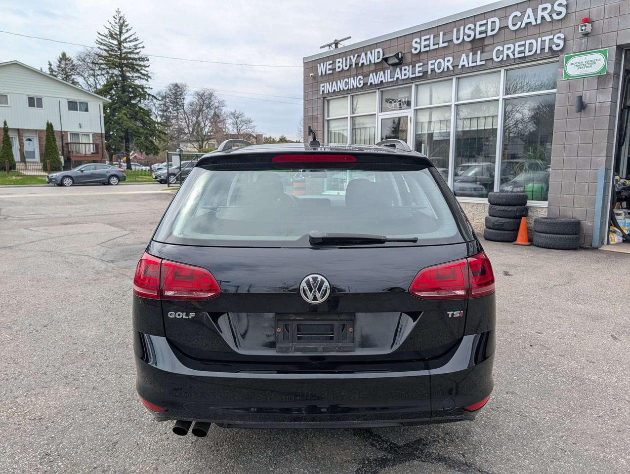 2015 Volkswagen Golf SportWagen 4dr Auto 1.8 TSI Trendline Photo