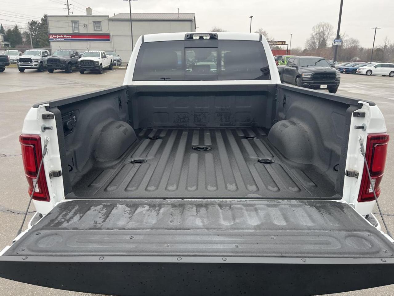2025 RAM 2500 LARAMIE 4x4 Crew Cab 6'4 Box Photo
