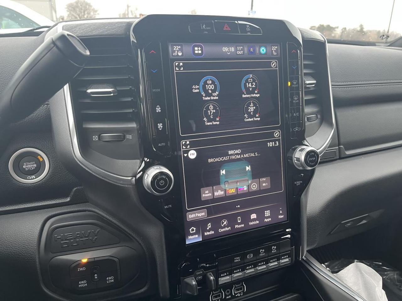 2025 RAM 2500 LARAMIE 4x4 Crew Cab 6'4 Box Photo