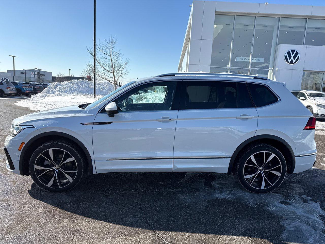 2022 Volkswagen Tiguan Highline 2.0T 8sp at w/Tip 4M Leather Seats  Alloy Photo