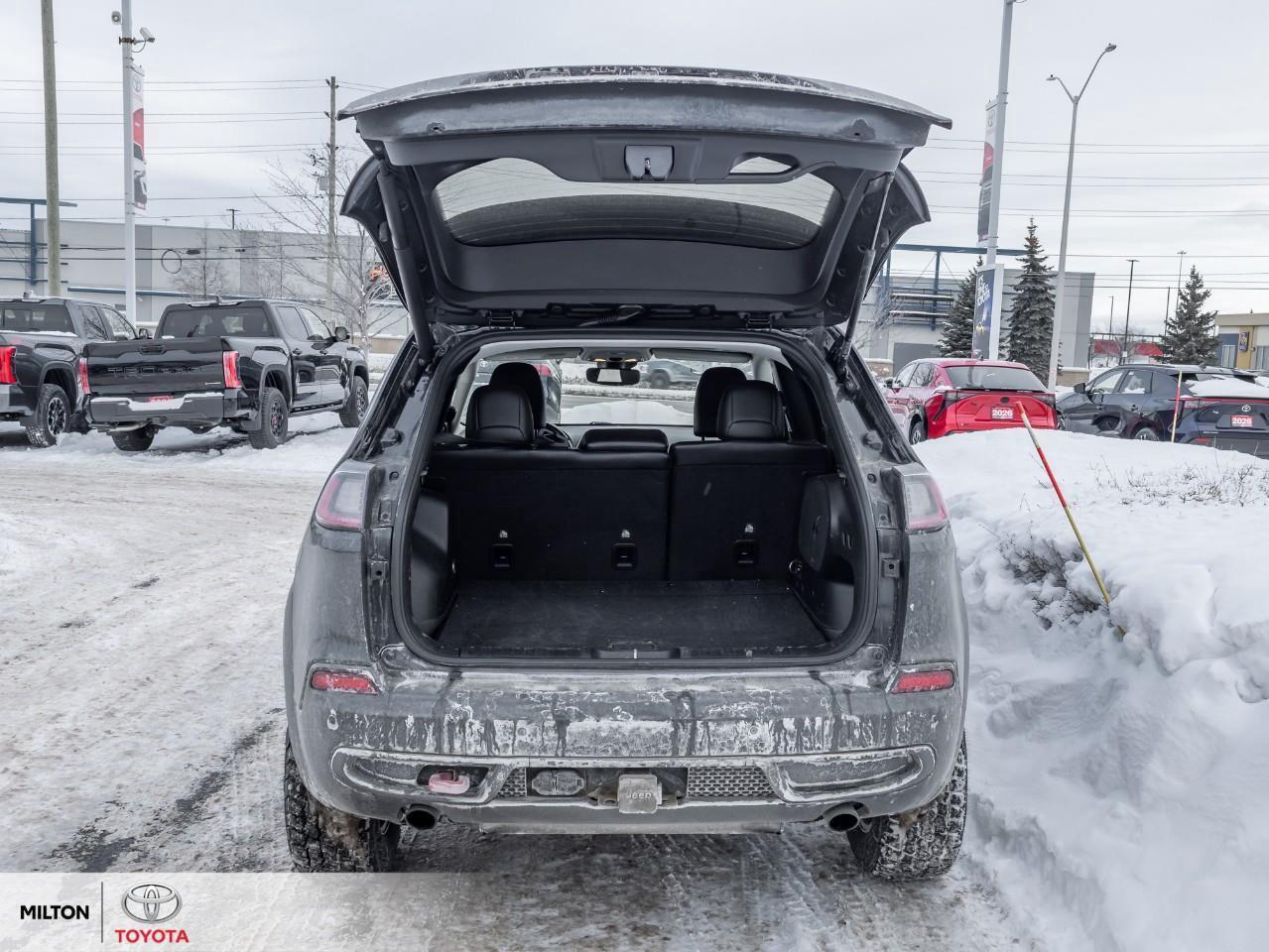 2020 Jeep Cherokee ALPINE SPEAKERS NAVIGATION LEATHER 8.4 SCREEN PANO Photo