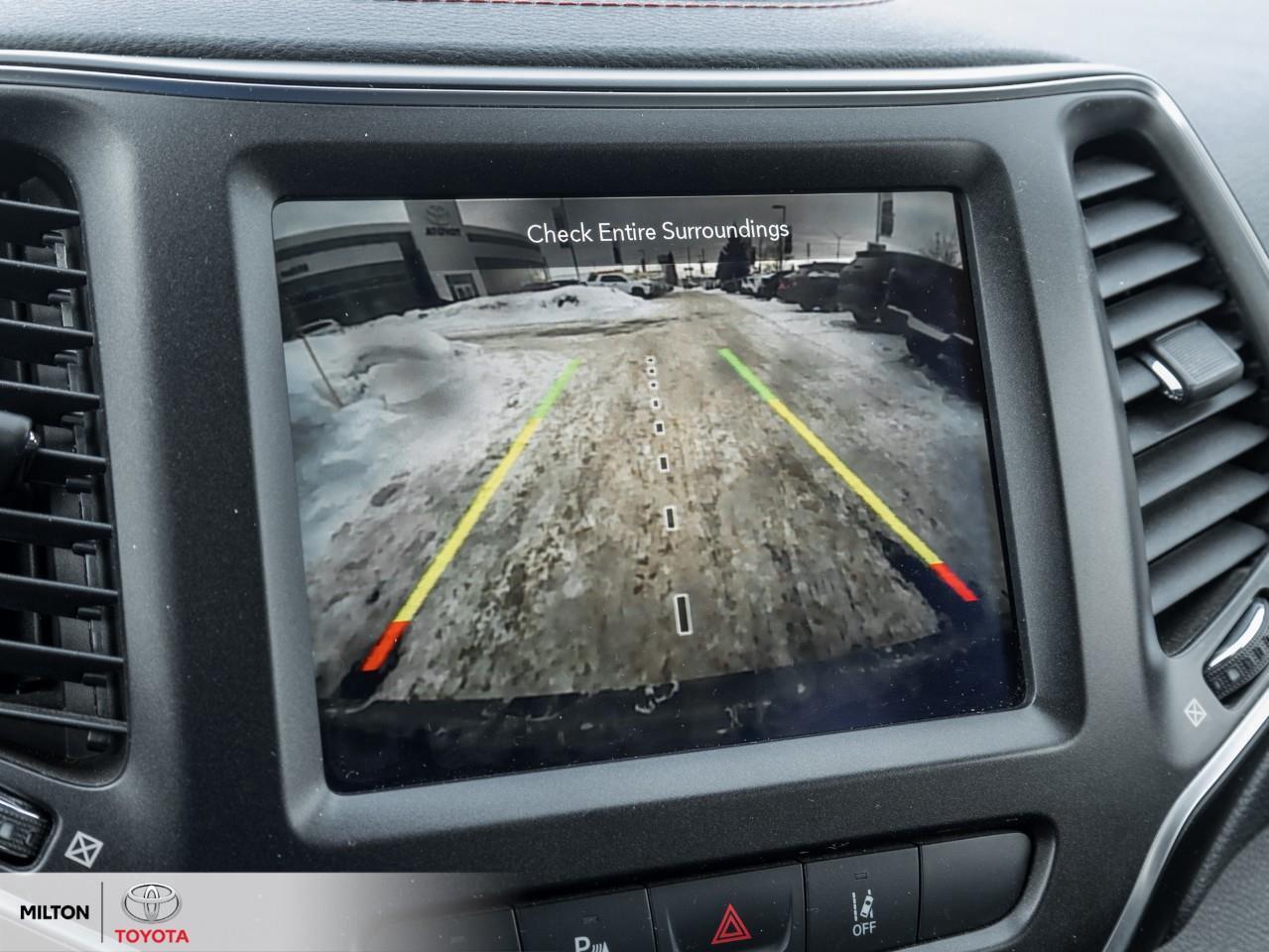 2020 Jeep Cherokee ALPINE SPEAKERS NAVIGATION LEATHER 8.4 SCREEN PANO Photo