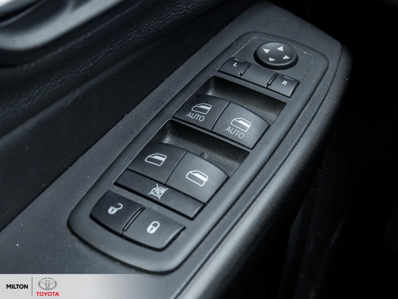 2020 Jeep Cherokee ALPINE SPEAKERS NAVIGATION LEATHER 8.4 SCREEN PANO Photo