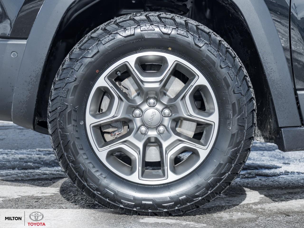 2020 Jeep Cherokee ALPINE SPEAKERS NAVIGATION LEATHER 8.4 SCREEN PANO Photo