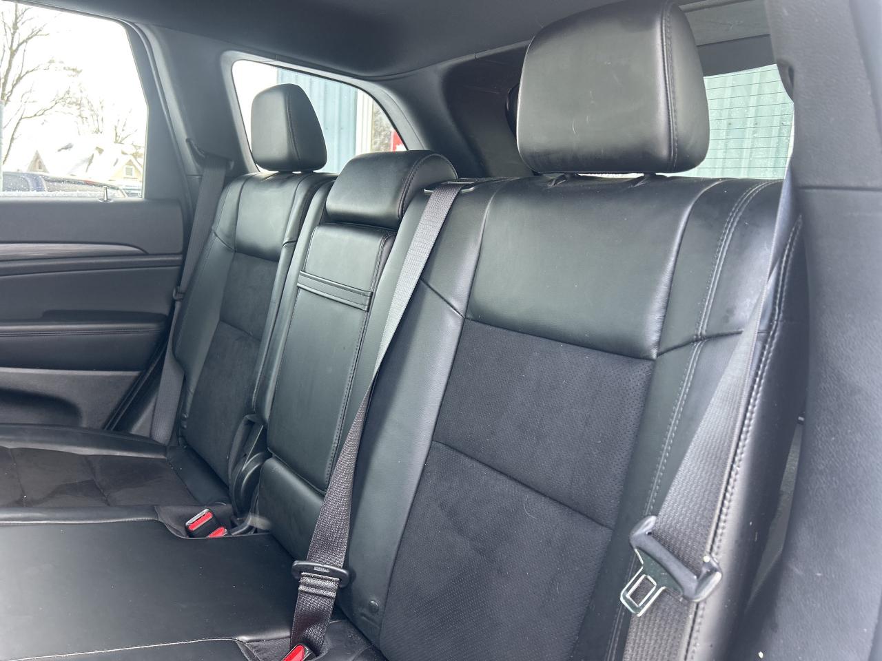 2021 Jeep Grand Cherokee Altitude  4X4  ** LEATHER ** NAVIGATION ** Photo