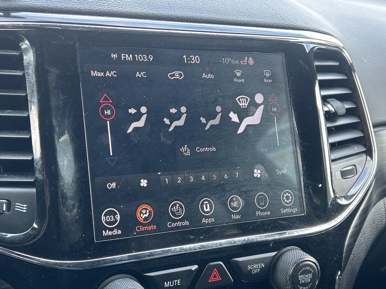 2021 Jeep Grand Cherokee Altitude  4X4  ** LEATHER ** NAVIGATION ** Photo