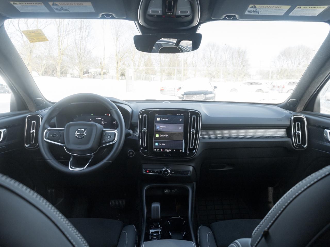 2025 Volvo XC40 B5 AWD PLUS  20" ALLOY WHEELS  CLIMATE PACK  CPO Photo