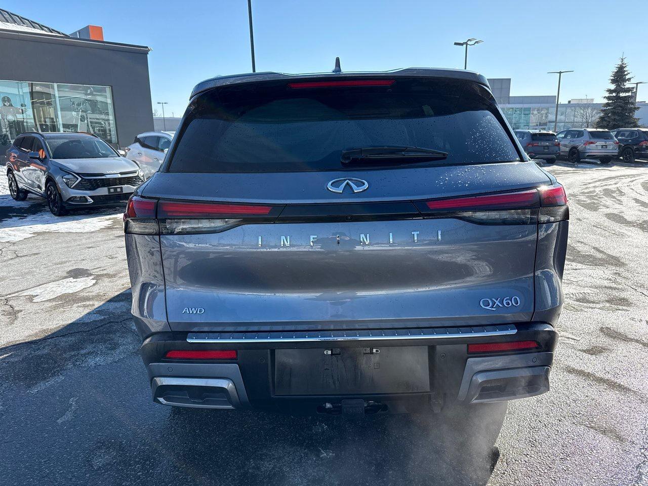 2023 Infiniti QX60 AWD Sensory Snow Tires  Alloy Wheels  Panoramic Ro Photo
