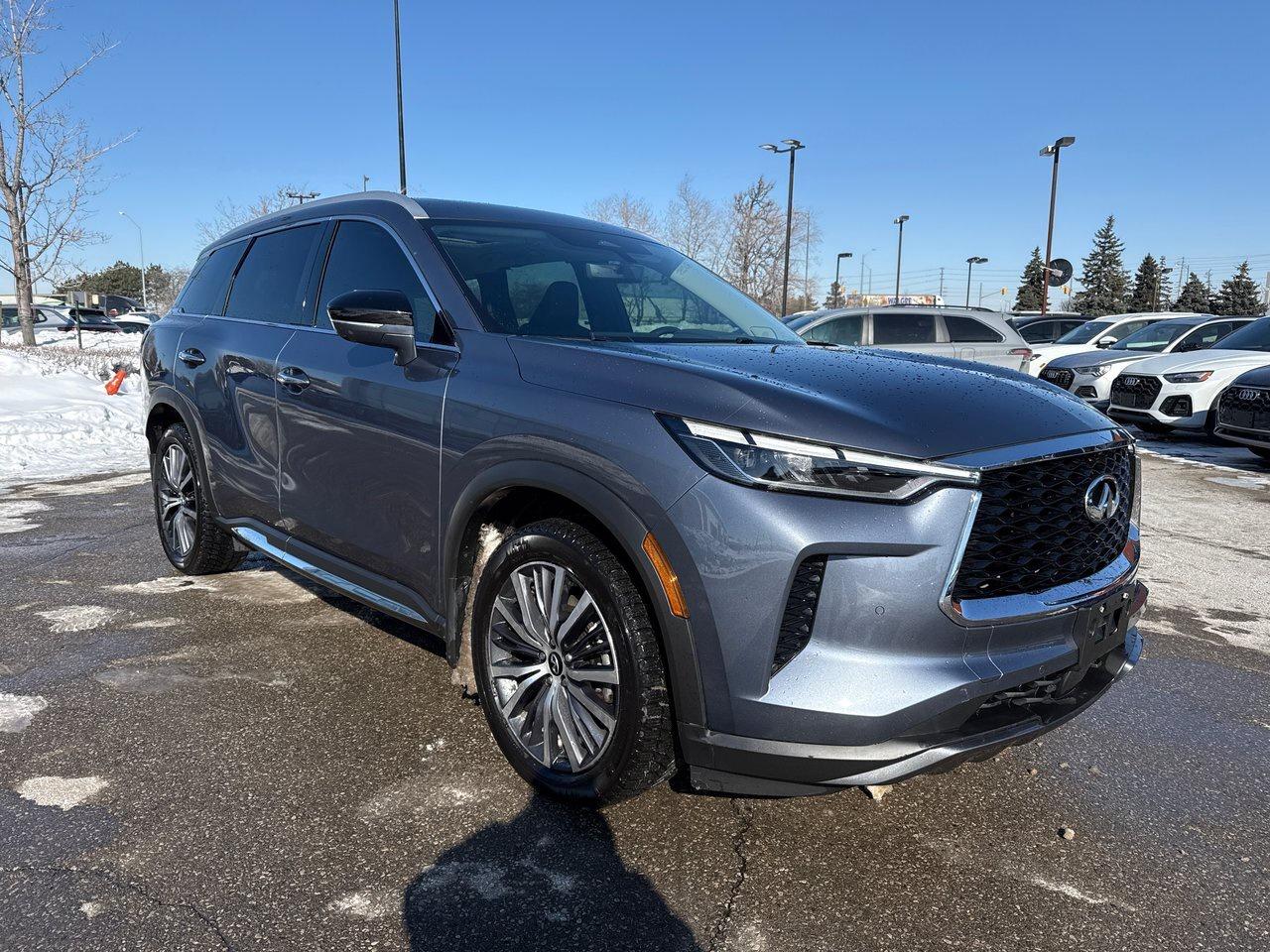 2023 Infiniti QX60 AWD Sensory Snow Tires  Alloy Wheels  Panoramic Ro Photo